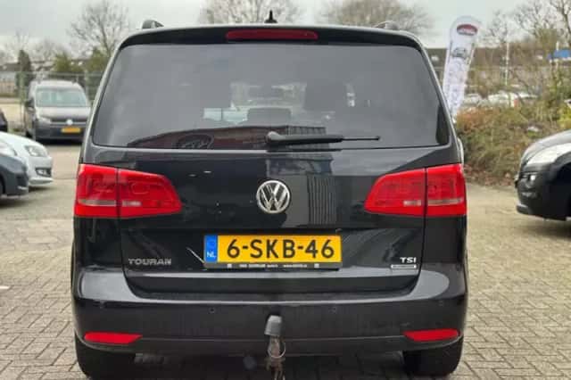 Volkswagen Touran (2013) thumbnail 5