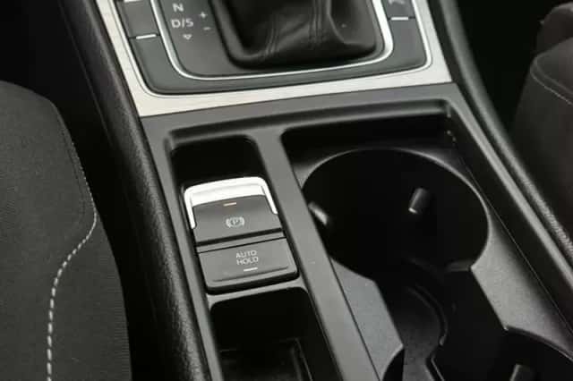 Volkswagen Golf (2016) thumbnail 19