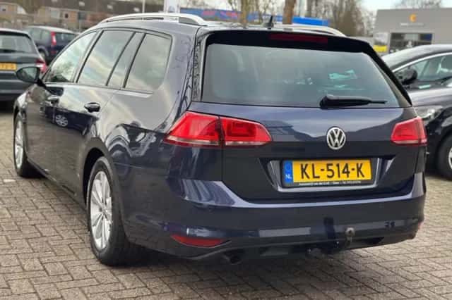 Volkswagen Golf (2016) thumbnail 6
