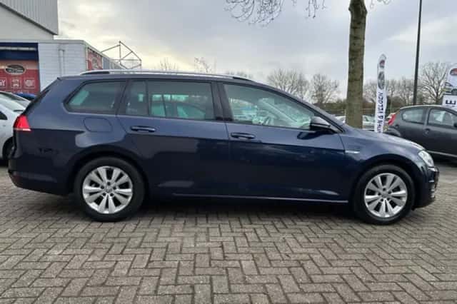 Volkswagen Golf (2016) thumbnail 8