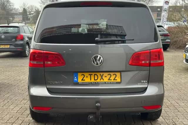 Volkswagen Touran (2014) thumbnail 5
