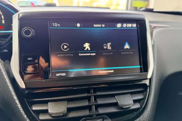 Peugeot 2008 (2019) thumbnail 18