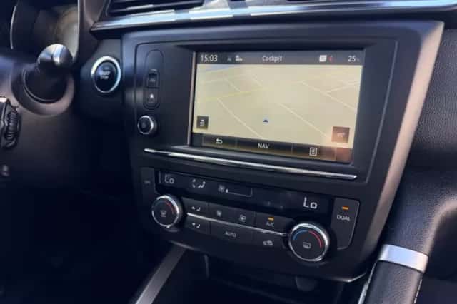 Renault Kadjar (2016) thumbnail 12
