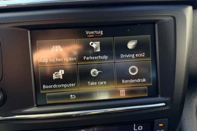 Renault Kadjar (2016) thumbnail 19