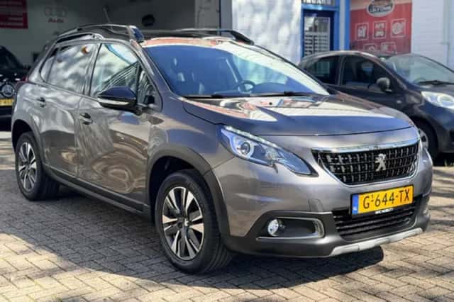 Peugeot 2008 (2019) thumbnail 3