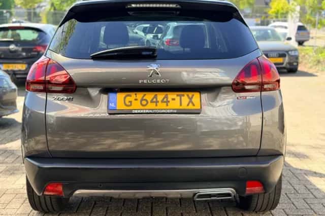 Peugeot 2008 (2019) thumbnail 5