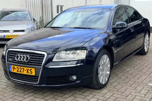 Audi A8 (2006) thumbnail 1