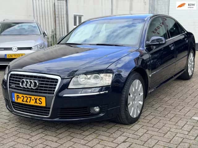 Audi A8 (2006) — foto 1