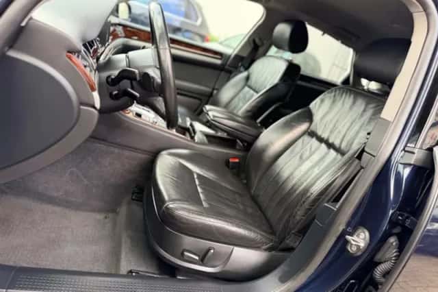 Audi A8 (2006) thumbnail 14