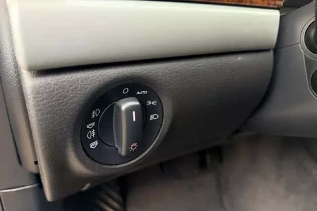 Audi A8 (2006) thumbnail 17