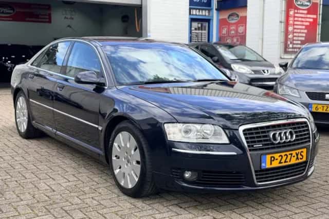 Audi A8 (2006) thumbnail 3