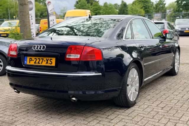 Audi A8 (2006) thumbnail 4