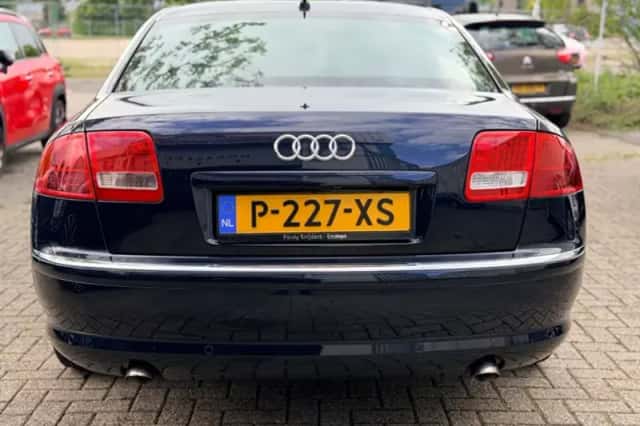 Audi A8 (2006) thumbnail 5