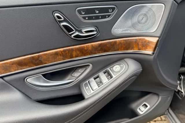 Mercedes-Benz S-Klasse (2015) thumbnail 14