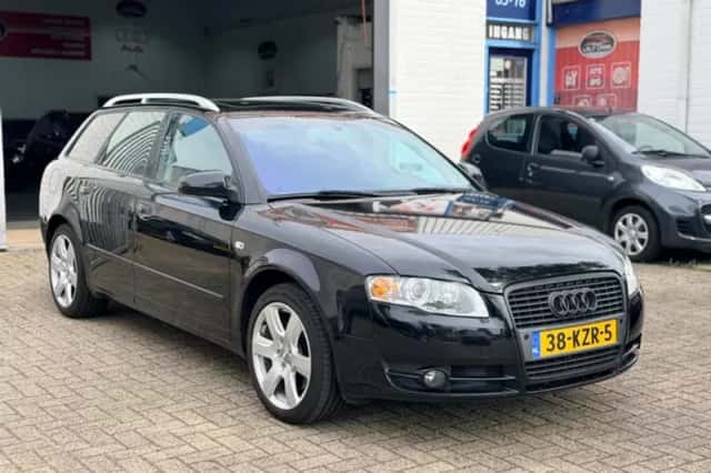 Audi A4 (2006) thumbnail 3