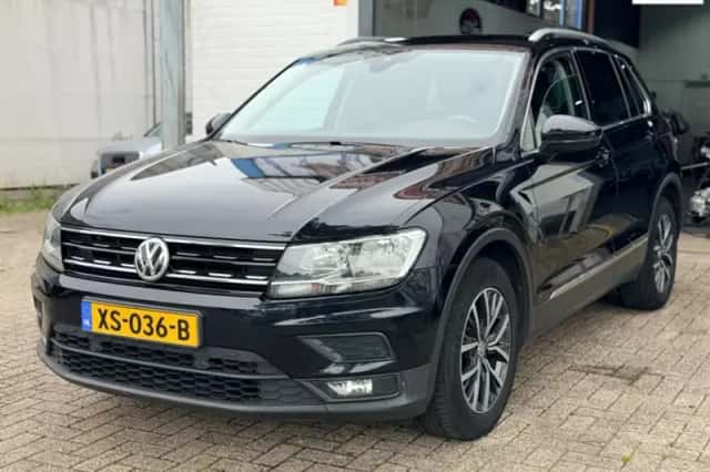Volkswagen Tiguan (2018) thumbnail 1