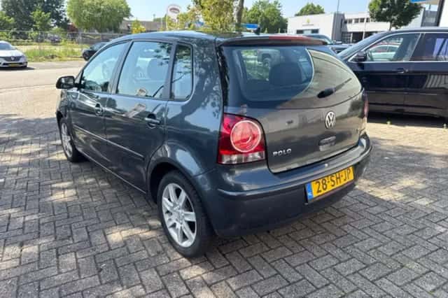 Volkswagen Polo (2006) thumbnail 4