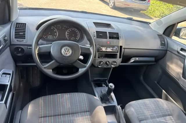 Volkswagen Polo (2006) thumbnail 5
