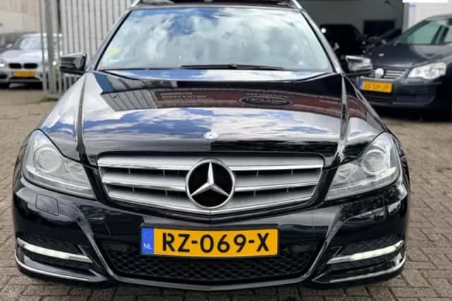 Mercedes-Benz C-Klasse (2013) thumbnail 1