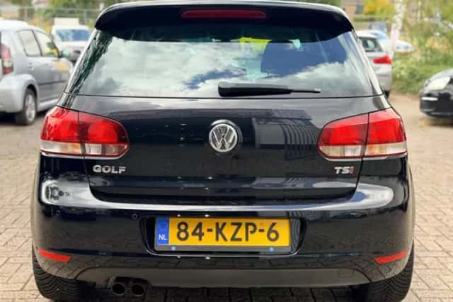 Volkswagen Golf (2010) thumbnail 5