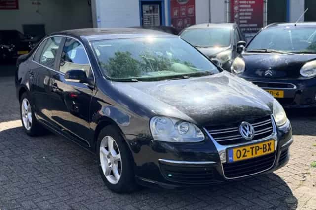 Volkswagen Jetta (2007) thumbnail 3