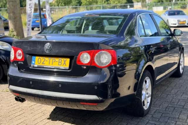 Volkswagen Jetta (2007) thumbnail 4