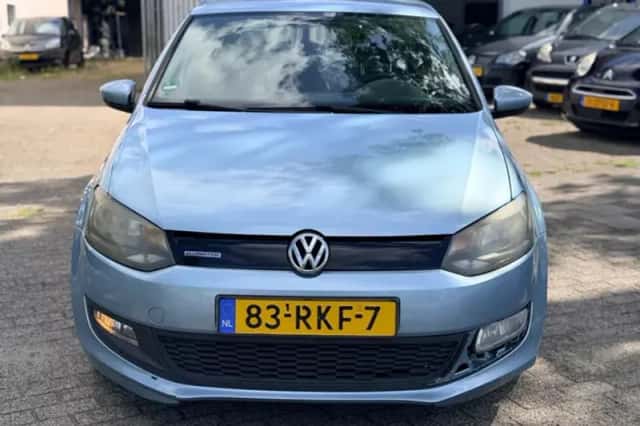 Volkswagen Polo (2011) thumbnail 2