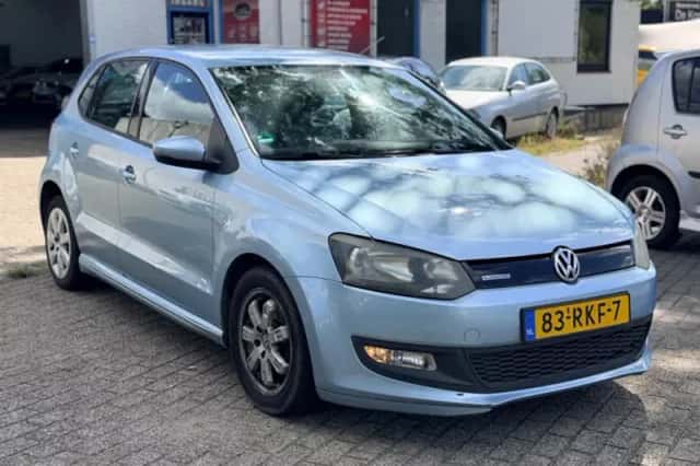 Volkswagen Polo (2011) thumbnail 3