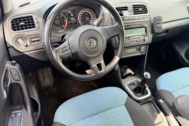 Volkswagen Polo (2011) thumbnail 4