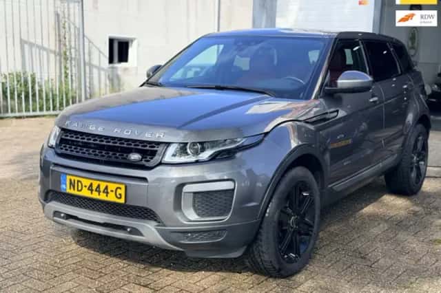 Land Rover Rover (2017) thumbnail 1