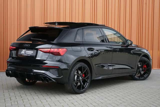 Audi A3 (2022) thumbnail 2