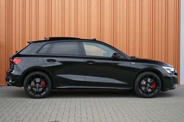 Audi A3 (2022) thumbnail 3
