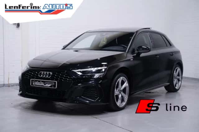 Audi A3 (2021) thumbnail 2