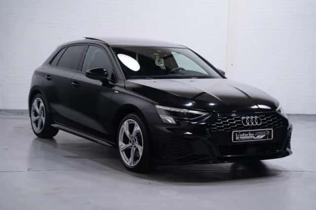 Audi A3 (2021) thumbnail 3