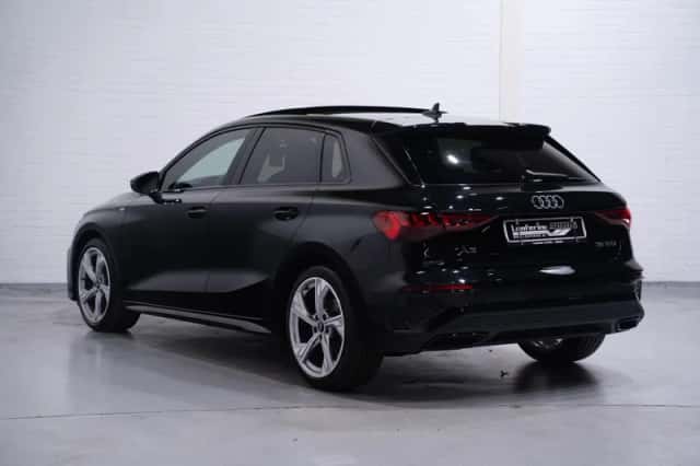 Audi A3 (2021) thumbnail 4