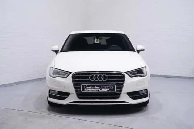 Audi A3 (2014) thumbnail 3