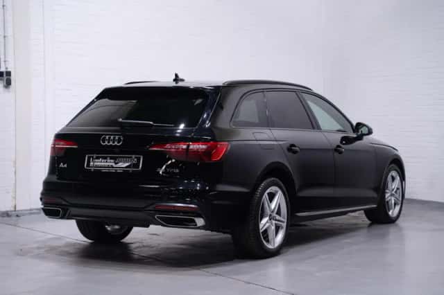 Audi A4 (2023) thumbnail 5