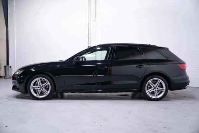 Audi A4 (2023) thumbnail 6