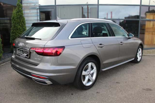 Audi A4 (2020) thumbnail 5