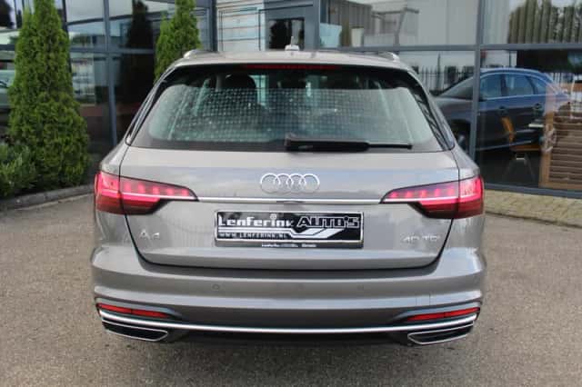 Audi A4 (2020) thumbnail 7