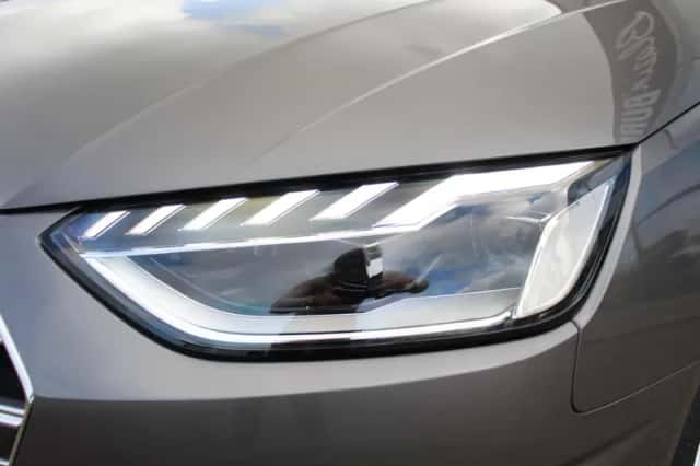 Audi A4 (2020) thumbnail 9
