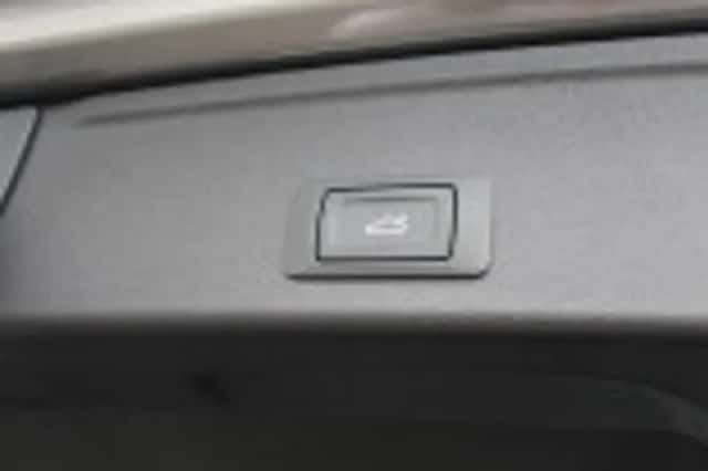 Audi A4 (2020) thumbnail 98