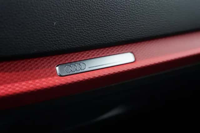 Audi Q2 (2017) thumbnail 113