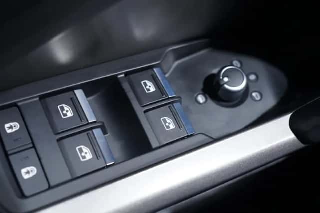 Audi Q3 (2022) thumbnail 110