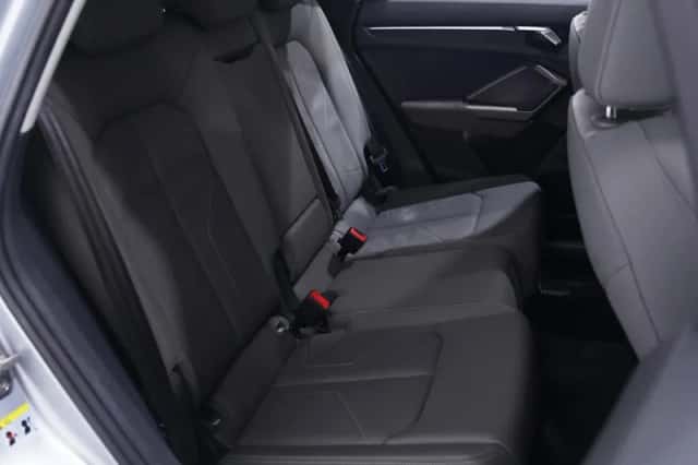 Audi Q3 (2022) thumbnail 125