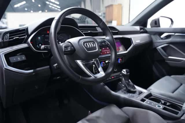 Audi Q3 (2022) thumbnail 141