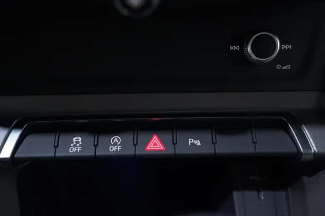 Audi Q3 (2022) thumbnail 31