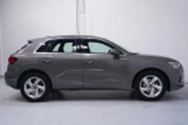 Audi Q3 (2022) thumbnail 58
