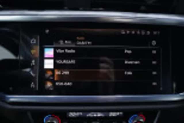 Audi Q3 (2022) thumbnail 83