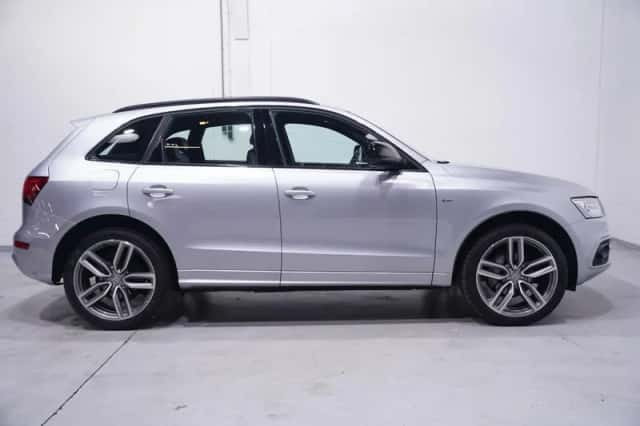 Audi Q5 (2016) thumbnail 4